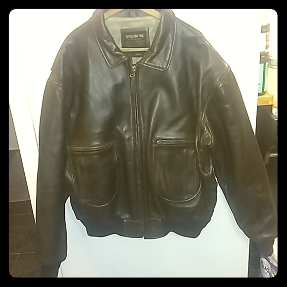 Sportys pilot shop jacket - Made in USA.